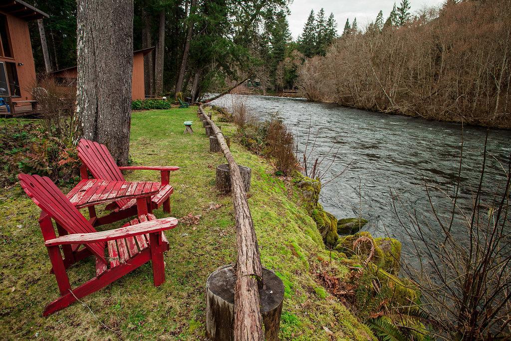 Loloma Lodge And Cabins McKenzie Bridge Exterior foto